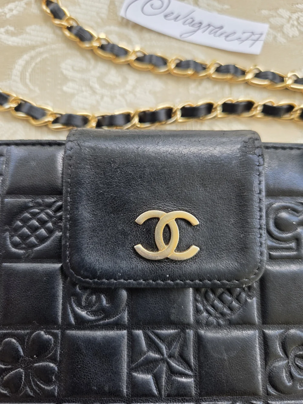 Vintage CHANEL Black Quilted Emblem CC Chain Crossbody Wallet On Chain!